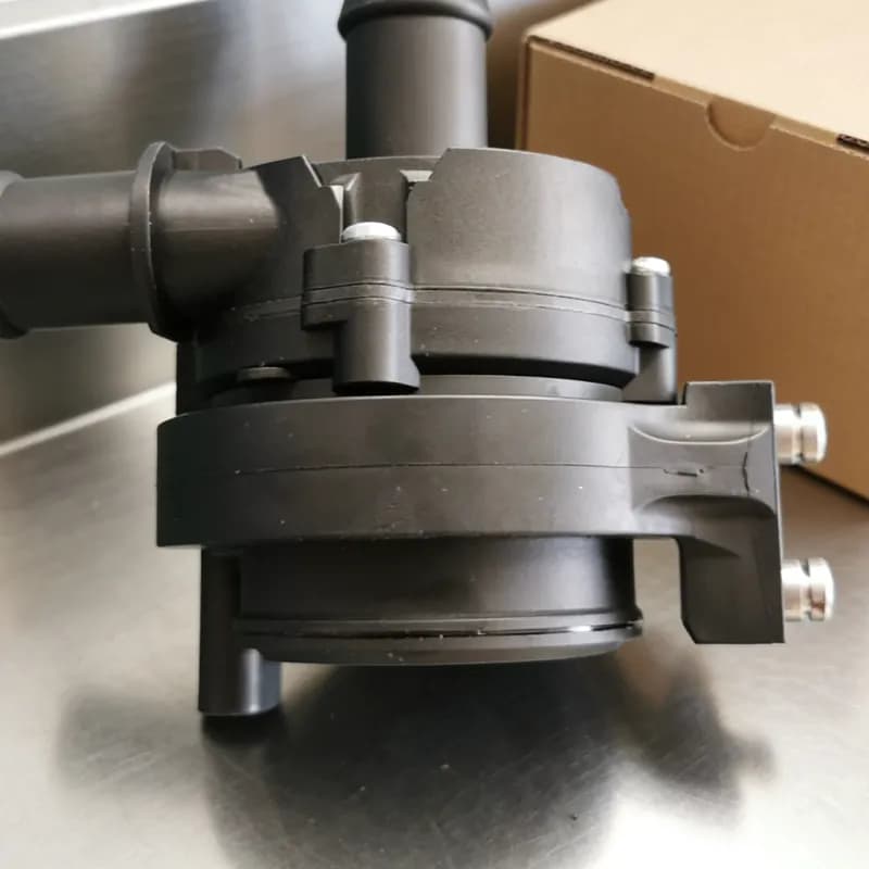 Bomba de água auxiliar 144B06803R