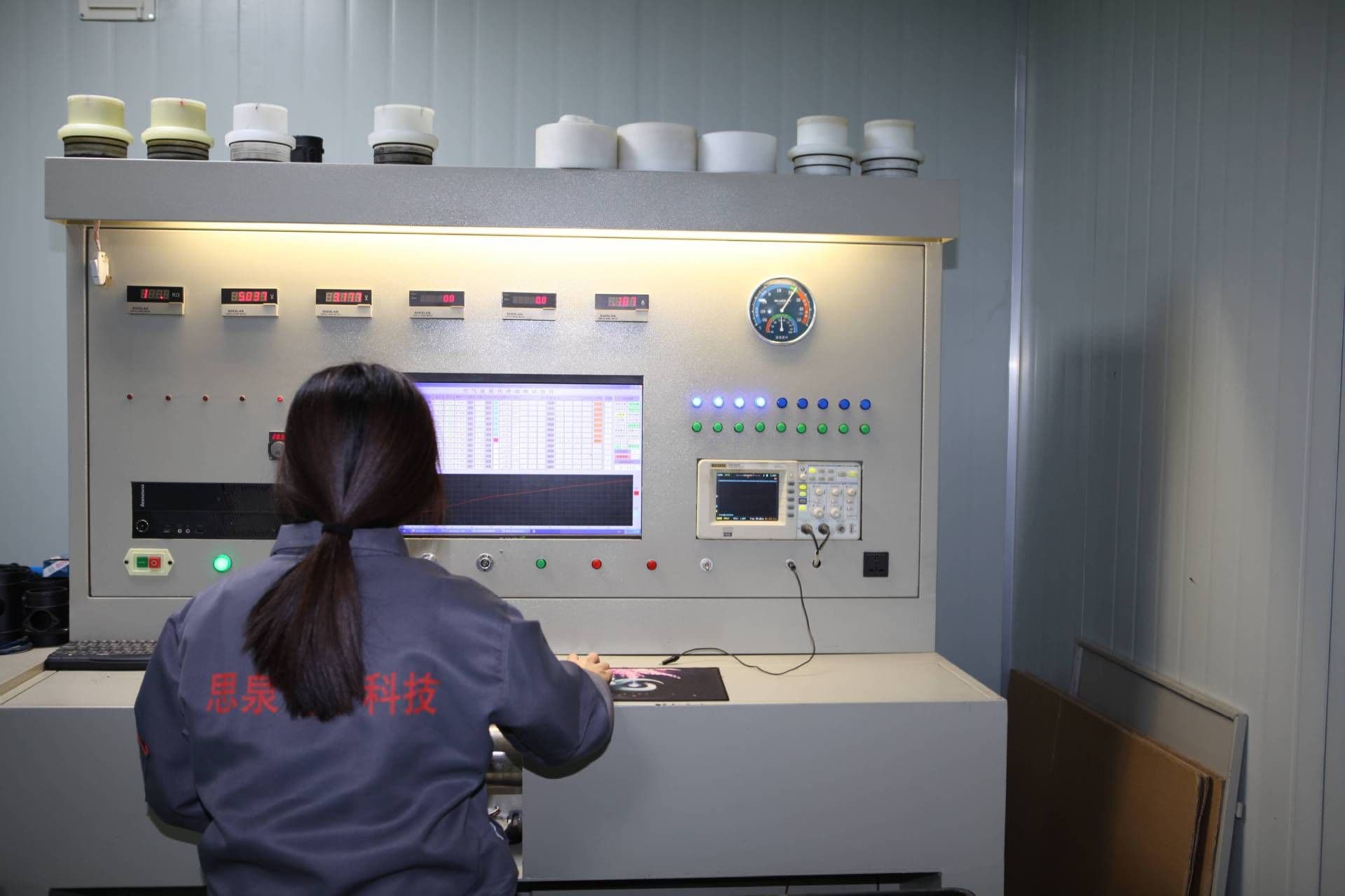 Bomba de Água SQ - Bomba de Água Automática Direta de Fábrica Fornecedor - Sala de Controle de Qualidade